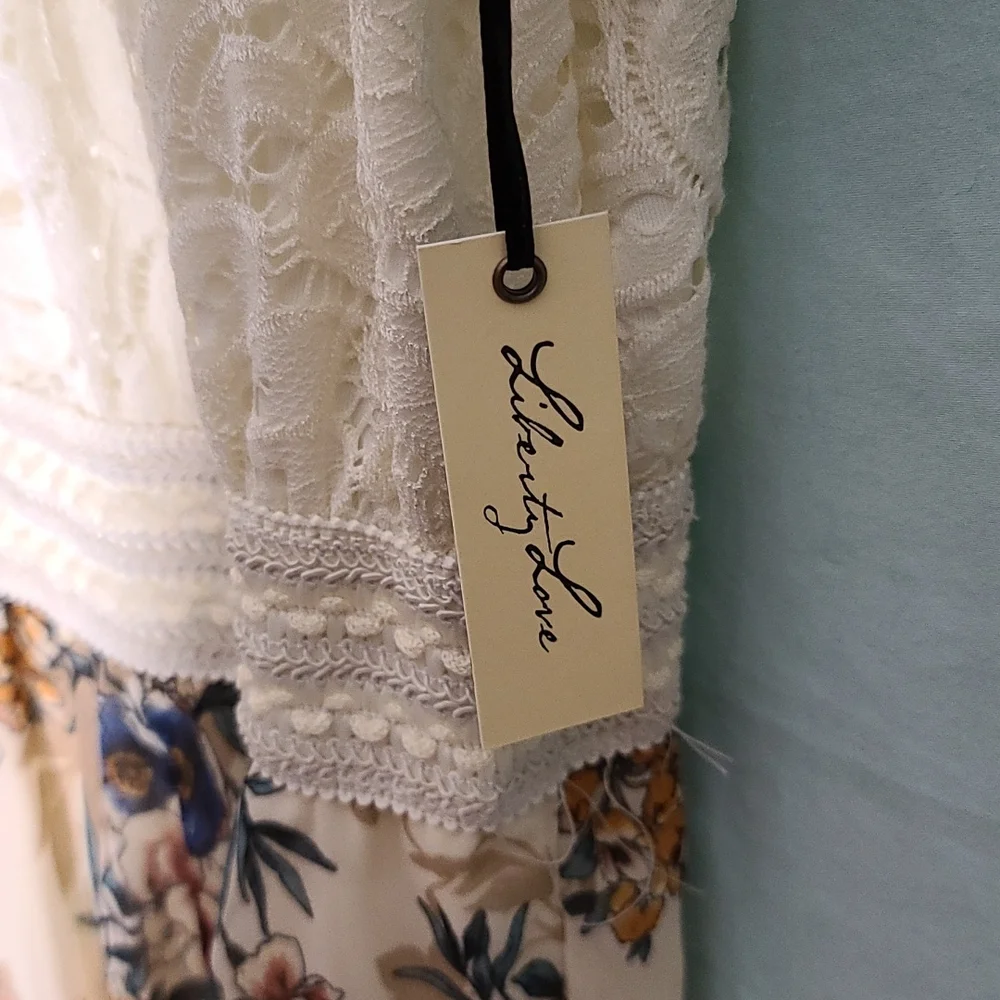 LIBERTY LOVE DRESS - Picture 7 of 9